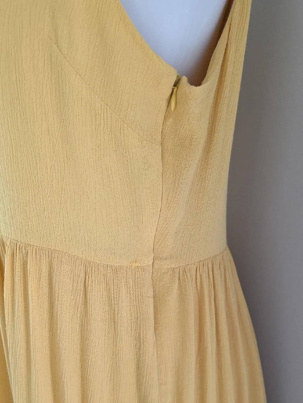 JOIE Yellow Layered/ Tiered Sleeveless Embroidered Midi Boho Dress Size 10 - Picture 6 of 8